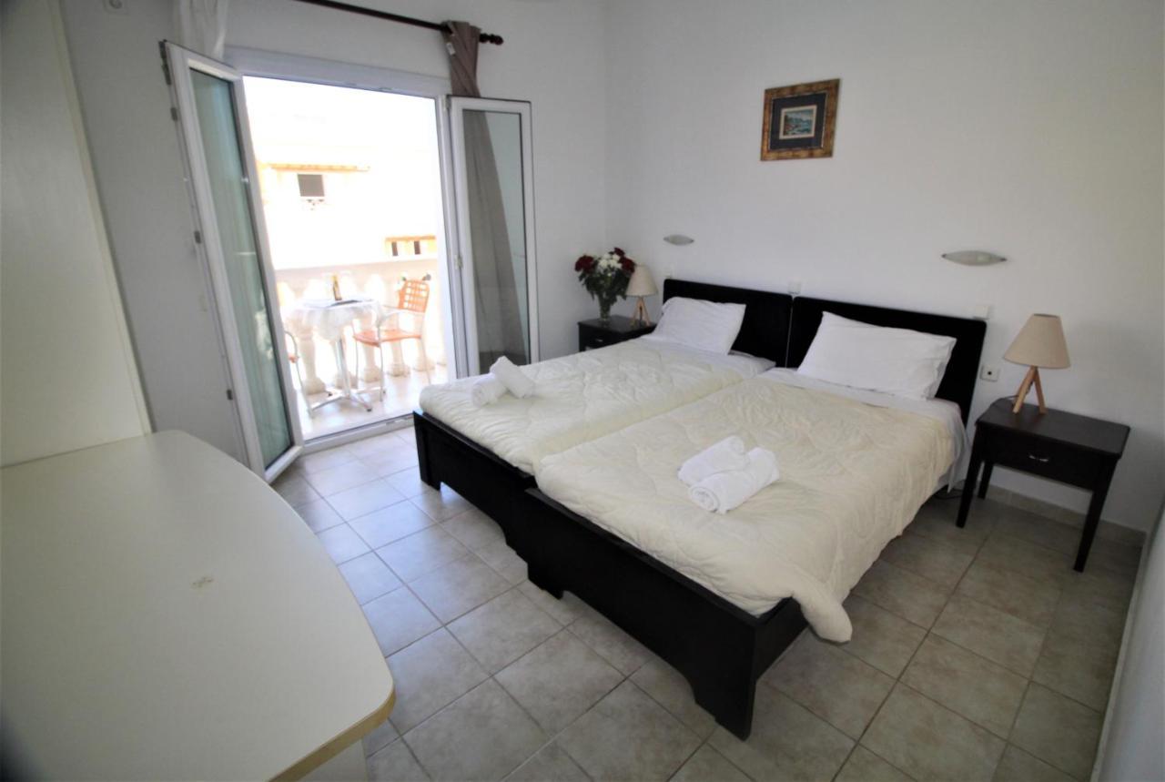 Nikki'S Studios & Apartments Moraitika Bagian luar foto