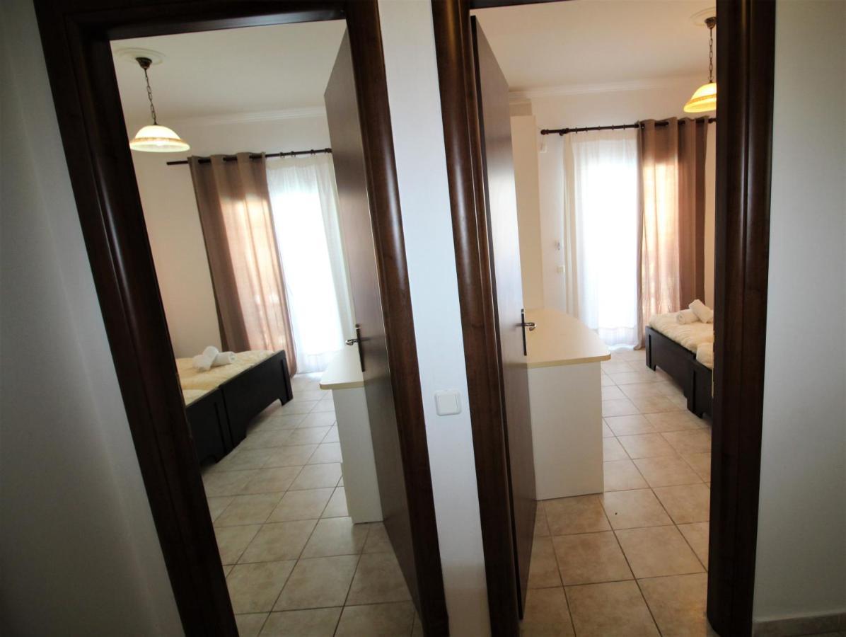 Nikki'S Studios & Apartments Moraitika Bagian luar foto