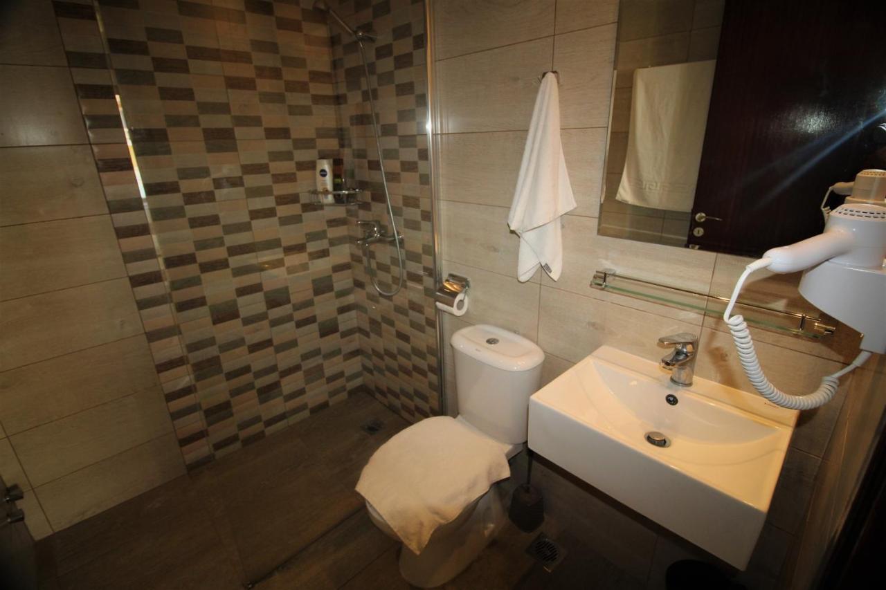 Nikki'S Studios & Apartments Moraitika Bagian luar foto